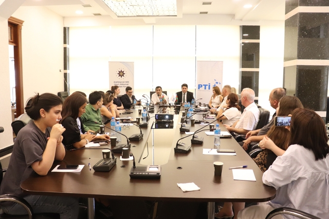  “Genetik təsirlər, irsi xəstəliklər: sağlam cəmiyyət üçün ictimai maarifləndirmə” mövzusunda seminar keçirilib