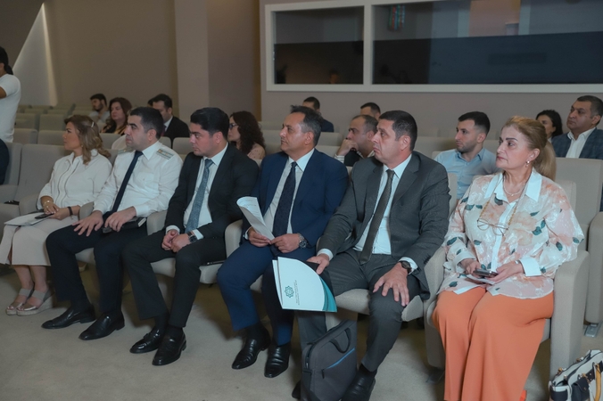  “Qanunsuz tibb fəaliyyətinə qarşı mübarizə: hüquqi çərçivə və ictimai məsuliyyət” mövzusunda ictimai müzakirə keçirilib