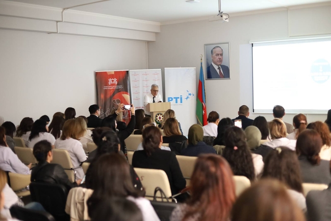 DÜNYA DÜŞEN ƏZƏLƏ DİSTROFİYASI MAARİFLƏNDİRMƏ GÜNÜNƏ HƏSR OLUNMUŞ ELMİ KONFRANS KEÇİRİLİB